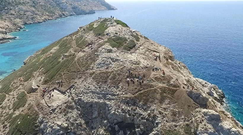 Οταν οι άλλοι ζούσαν στις σπηλιές…Τεράστια πυραμίδα 4000 ετών και συγκρότημα αποστραγγιστικών σηράγγων ανακαλύφθηκε στην Κέρο